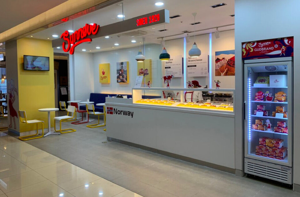 Seolim Lee og Seung Woo Tak har solgt over 52.000 tusen brunoster laget i Alvdal på norsk melk i Korea.