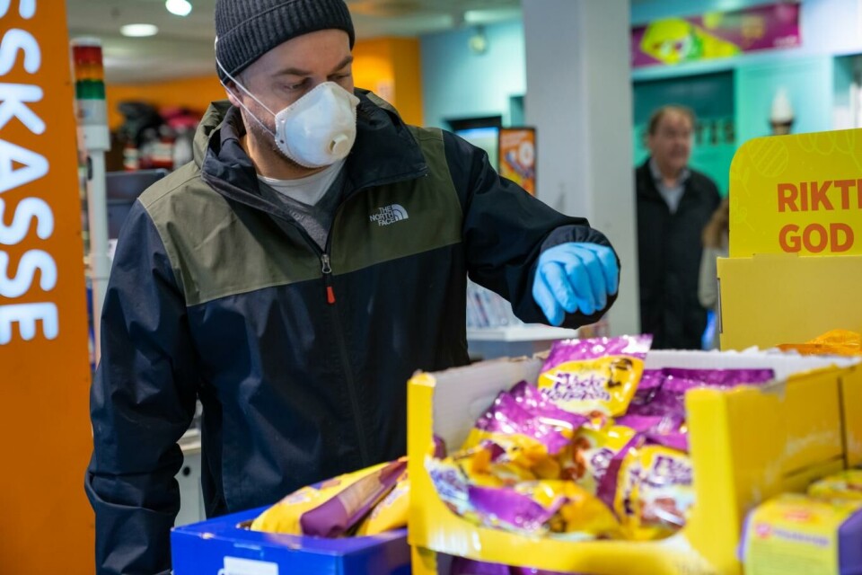 I undersøkelsen fra Norsk koronamonitor for Opinion har 29.500 nordmenn blitt spurt om de er positive eller negative til å bruke munnbind. Foto: Thomas Brun, NTB