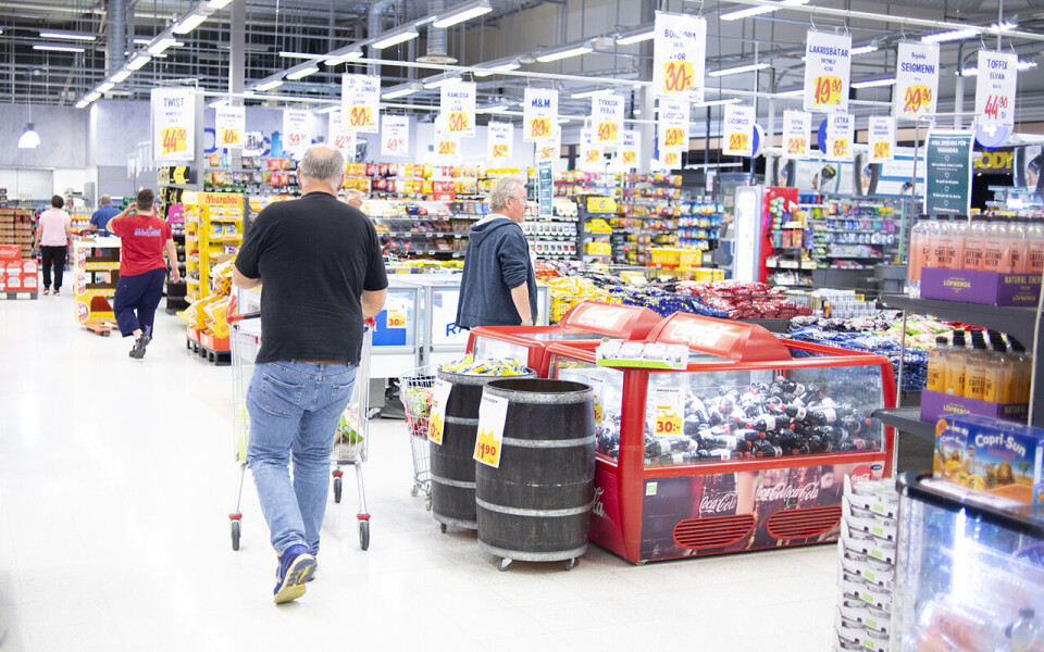 Regjeringen vil vite hvor ofte og hvor mye nordmenn handler i utlandet. I 2023 kommer det nye grensehandelsbarometeret.