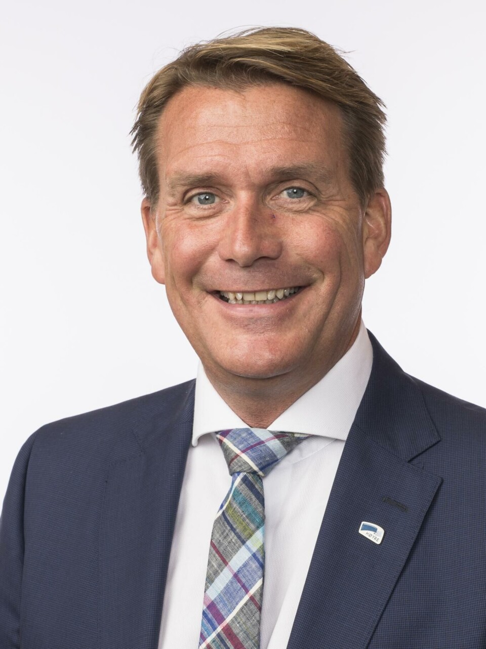 Foto Stortingsrepresentant Kårstein Eidem Løvaas (H) går til Reitan Handel. Foto: stortinget.no