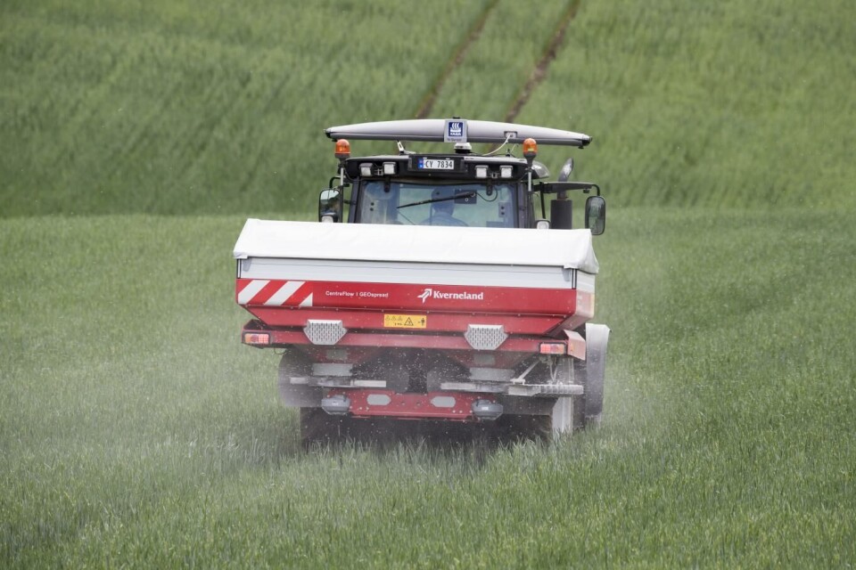 Dyrere kunstgjødsel på grunn av høyere kraftpriser vil gi dyrere mat fremover. Foto: Terje Bendiksby, NTB