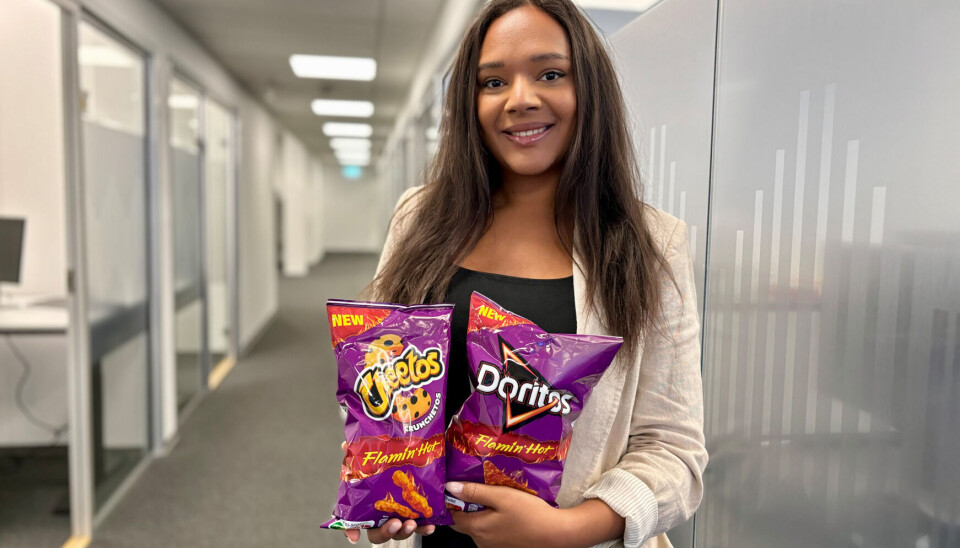 Hansa Borg & Solera Norge lanserer Doritos & Cheetos Flamin’ Hot. Variantene blir tilgjengelig hos alle Coop-kjeder og Norgesgruppens supermarkedkjeder, sier merkevaresjef Janice Oterholm i Hansa Borg & Solera Norge. Hansa Borg & Solera Norge lanserer Doritos & Cheetos Flamin’ Hot. Variantene blir tilgjengelig hos alle Coop-kjeder og Norgesgruppens supermarkedkjeder, sier merkevaresjef Janice Oterholm i Hansa Borg & Solera Norge.