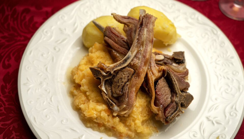 Pinnekjøtt er en selvfølge på juletallerkenen for mange nordmenn. Men det er ikke lett å vite hvilken variant man skal kjøpe. Pinnekjøtt er en selvfølge på juletallerkenen for mange nordmenn. Men det er ikke lett å vite hvilken variant man skal kjøpe.