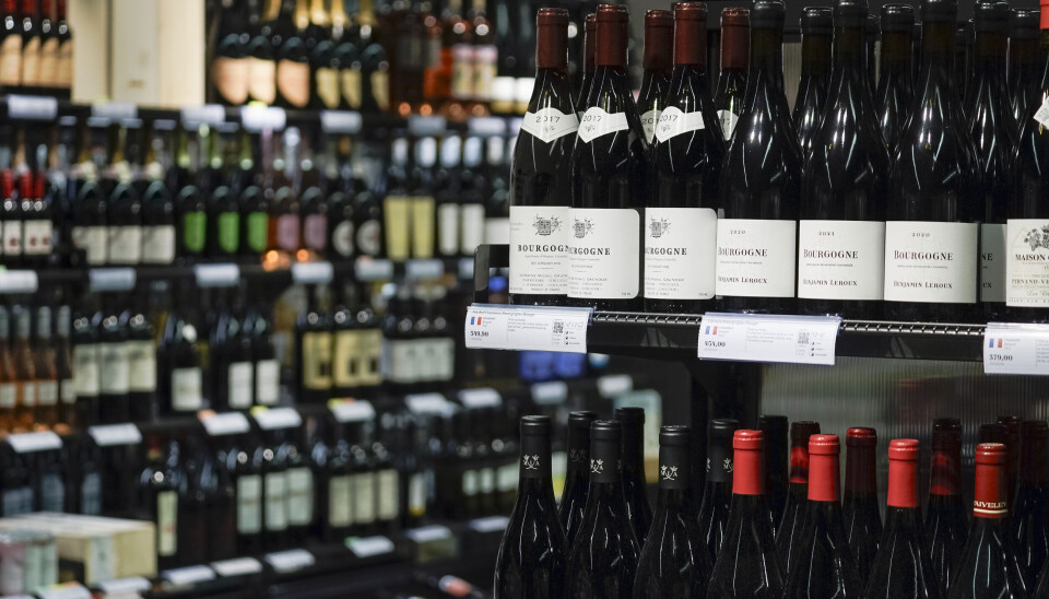 I april til juni gikk alkoholsalget noe ned, sammenlignet med samme periode i fjor. I april til juni gikk alkoholsalget noe ned, sammenlignet med samme periode i fjor.