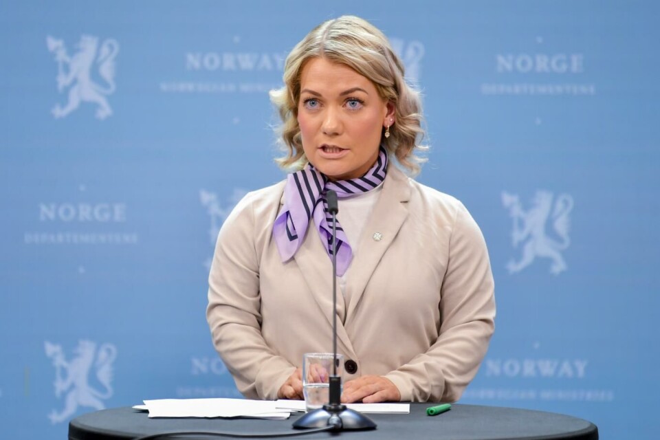 Landbruks- og matminister Sandra Borch (Sp) under pressekonferansen om jordbruksoppgjøret for 2023.