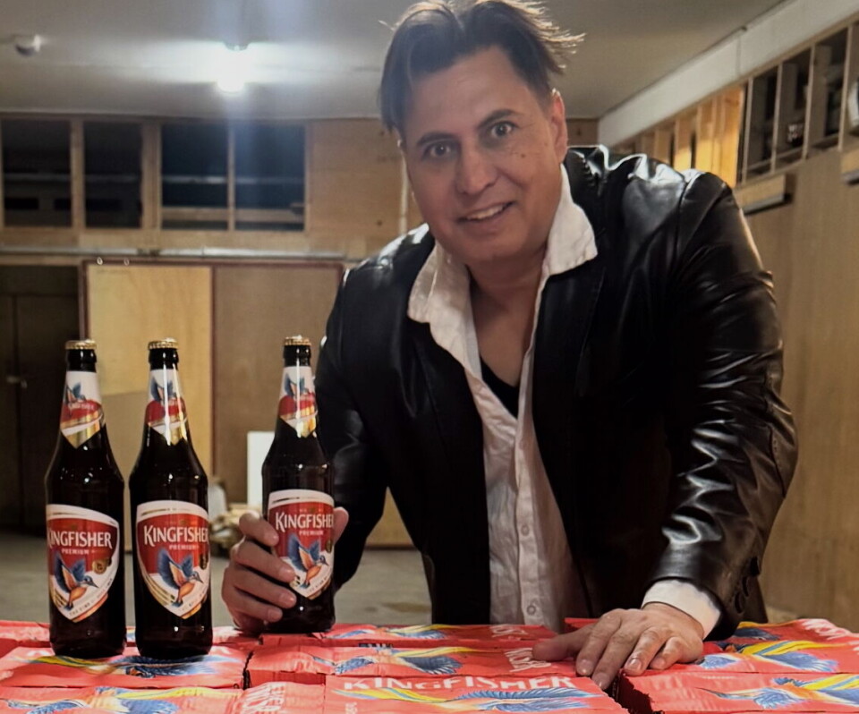 Styrker seg på indisk øl