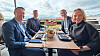 Fra venstre Gjøran Sæther (administrerende direktør for Fursetgruppen), Runar Hollevik (konsernsjef for NorgesGruppen), Bjørn Tore Furset (styreleder for Fursetgruppen) og Kristine Stranne (administrerende direktør for NorgesGruppen Servicehandel).